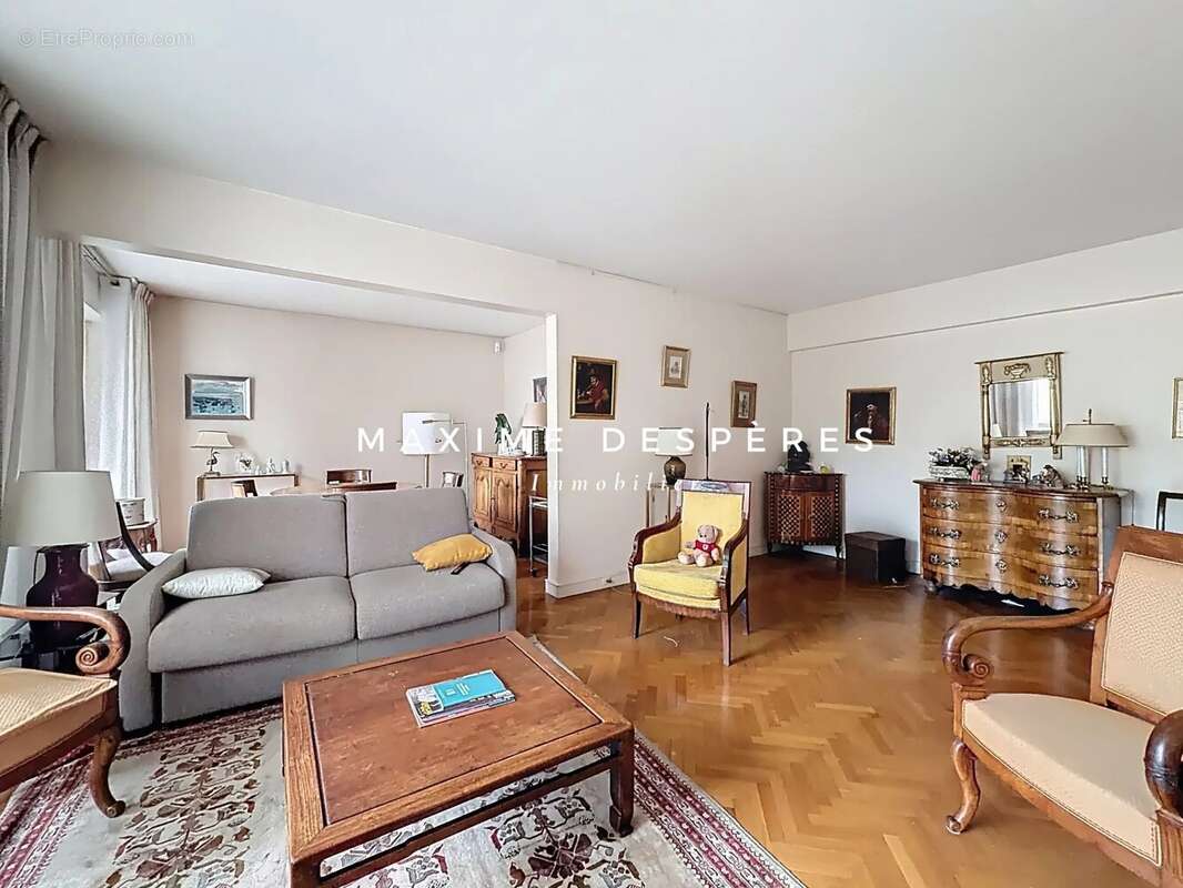 Appartement à VERSAILLES