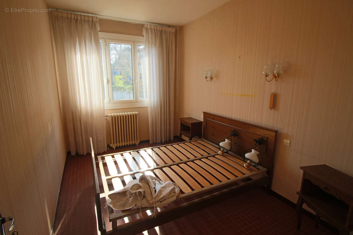 Maison à PUY-L'EVEQUE