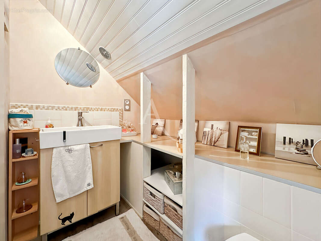 Maison à LES MUREAUX