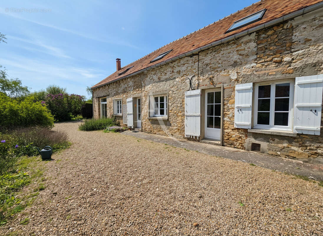 Maison à DOURDAN