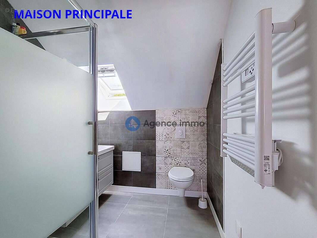Maison à NEUILLE-PONT-PIERRE
