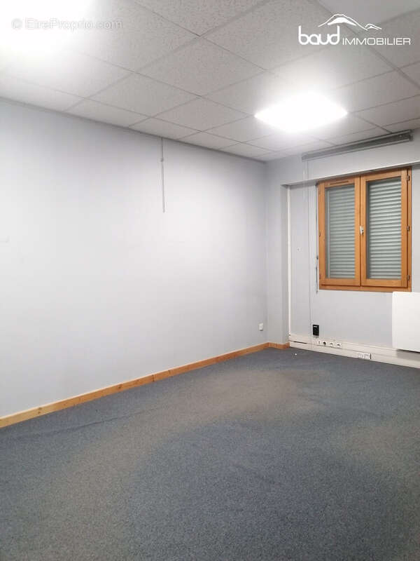 Commerce 131 m² à Villard-De-Lans  - photo 6