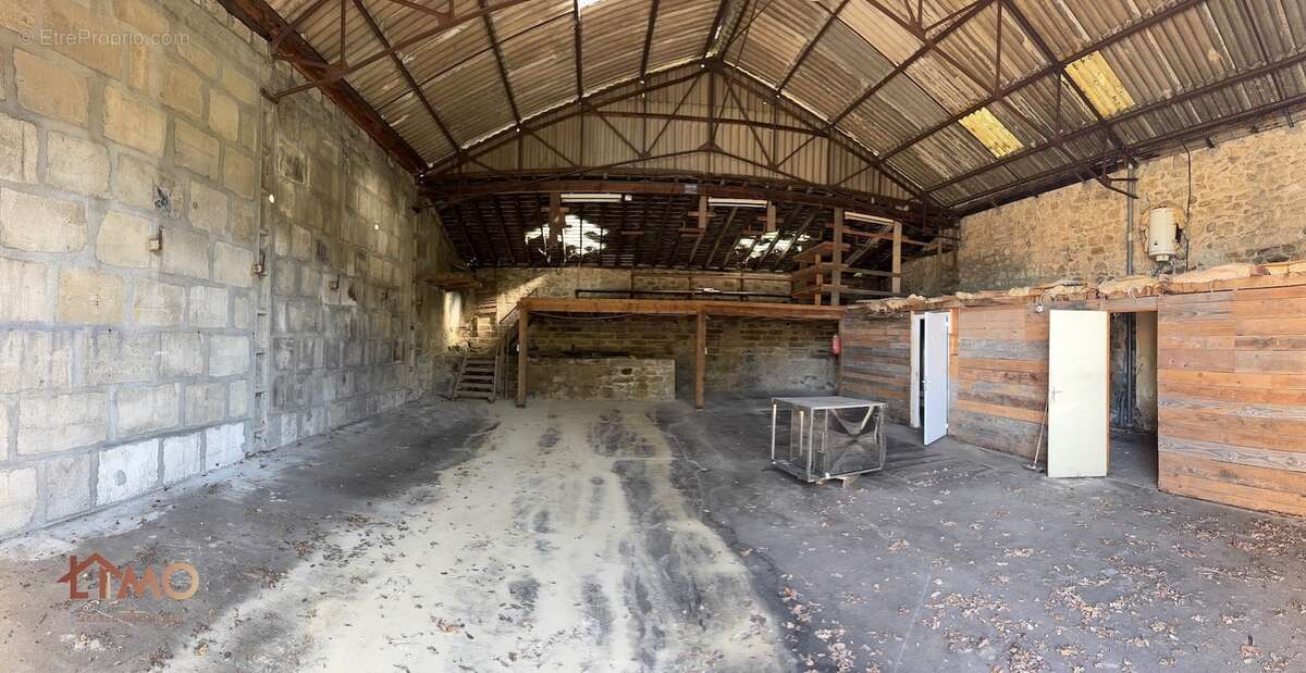 Parking à EYMOUTIERS