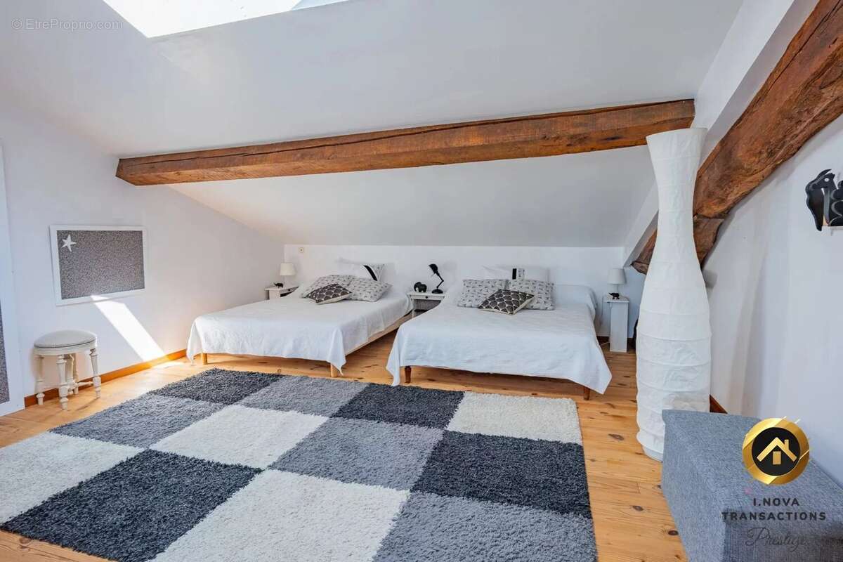 Maison à MONTESQUIEU-VOLVESTRE