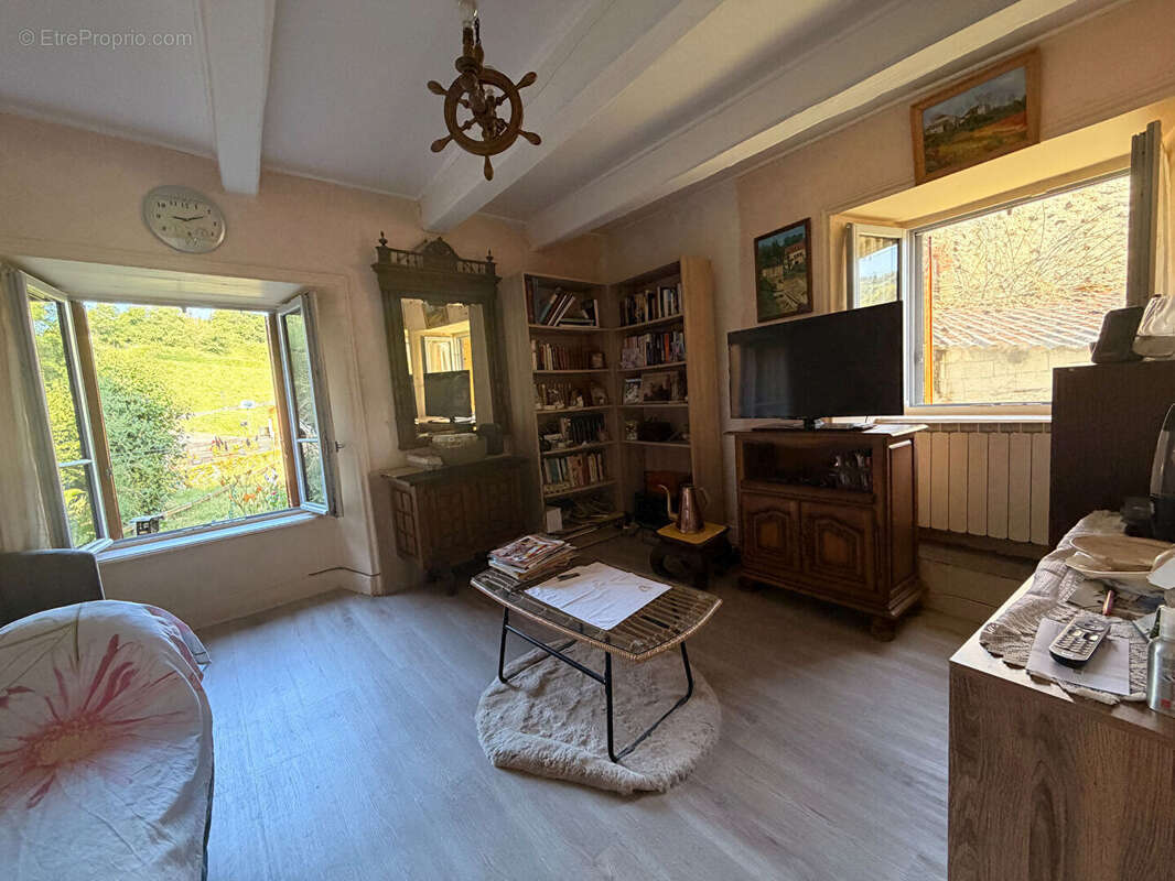 Maison 198 m² à Saint-Flour  - photo 15