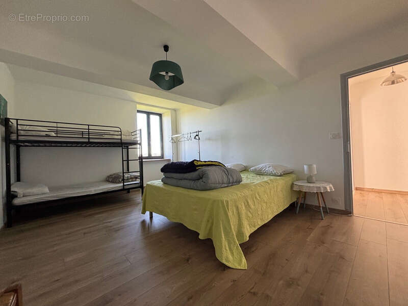 Maison à VILLEMBITS