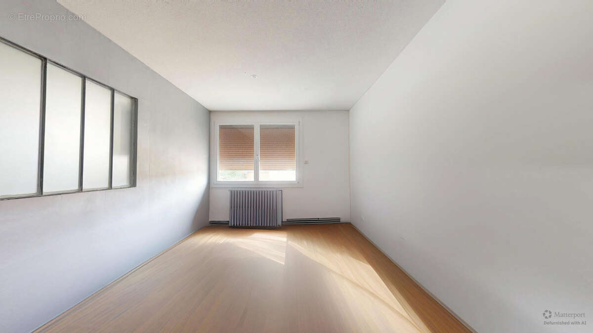 Appartement à TASSENIERES
