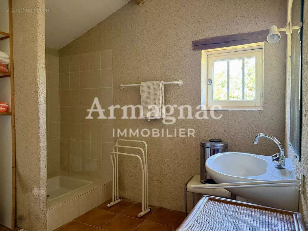 Maison en pierre avec piscine - photo 8