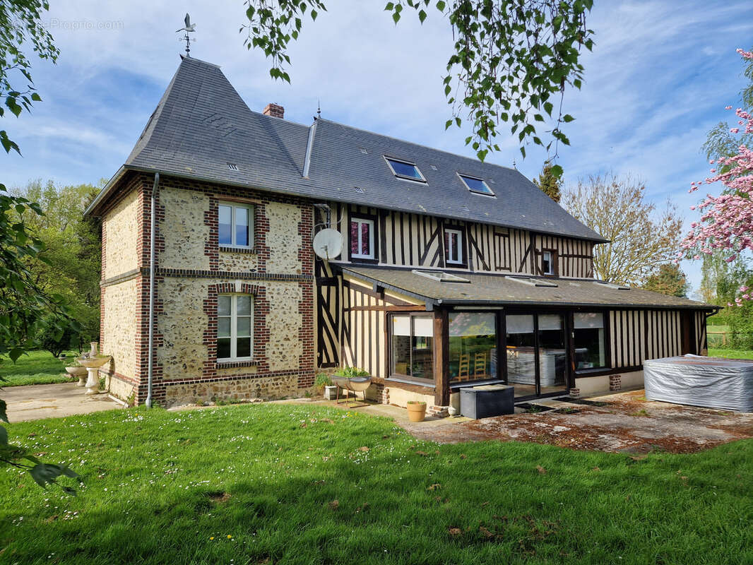 Maison à BERNAY