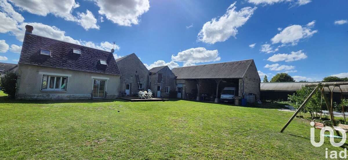 Maison 195 m² à Laas  - photo 4