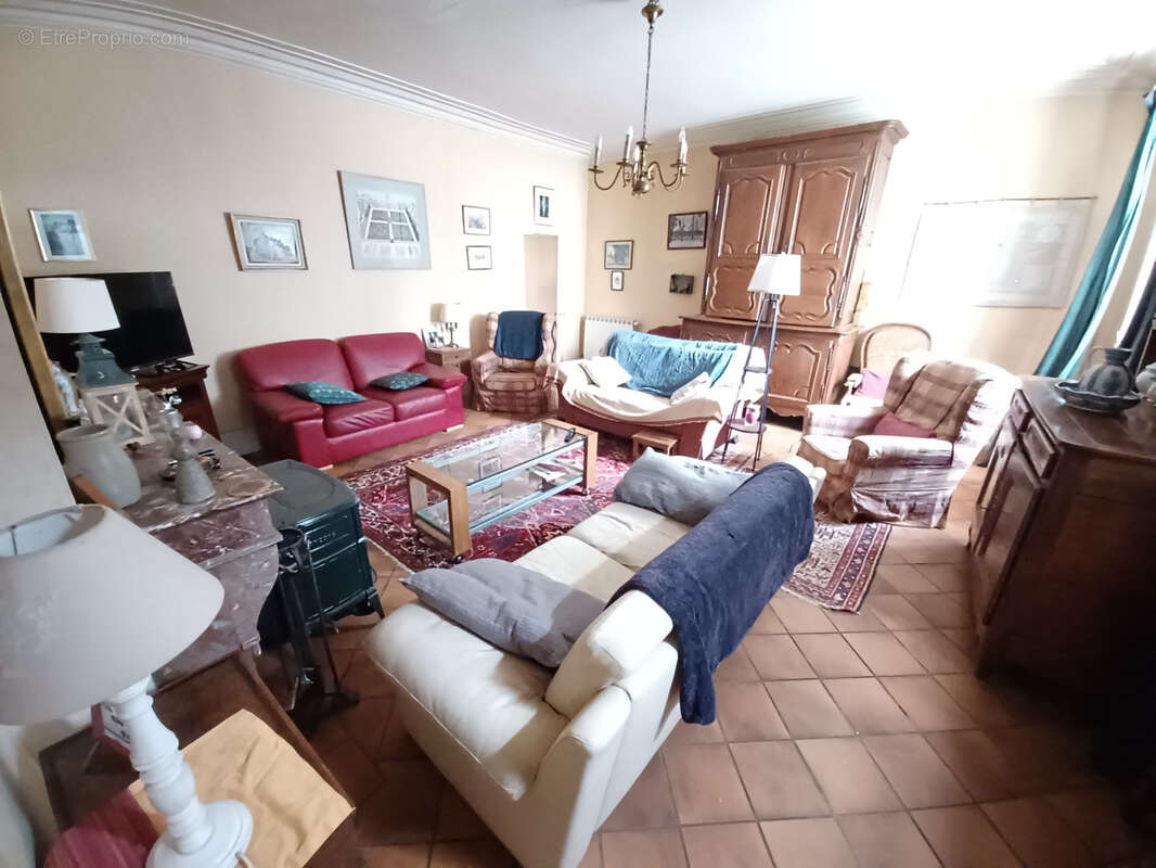 Maison à BEAUMONT-LA-FERRIERE