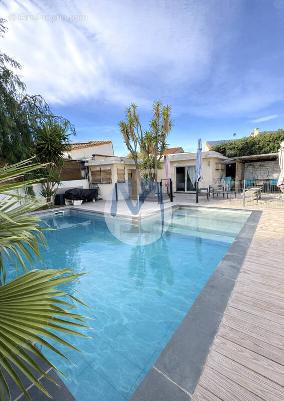 Maison à CANET-EN-ROUSSILLON