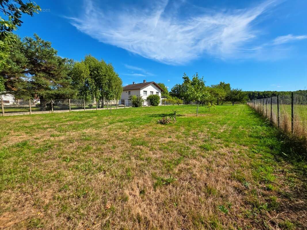 Maison 5 pièces avec grand terrain constructible – environnement calme – proche voie verte - photo 15