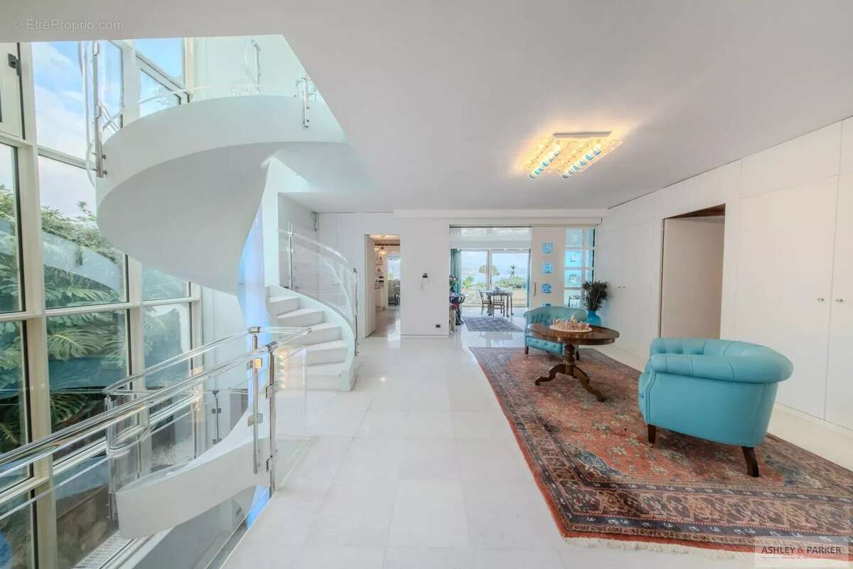 Maison à ROQUEBRUNE-CAP-MARTIN