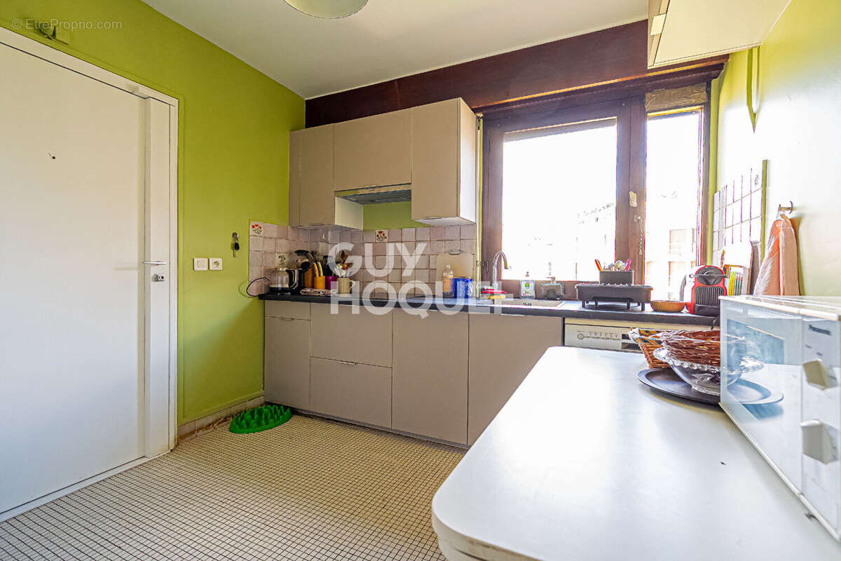 Appartement à PARIS-12E