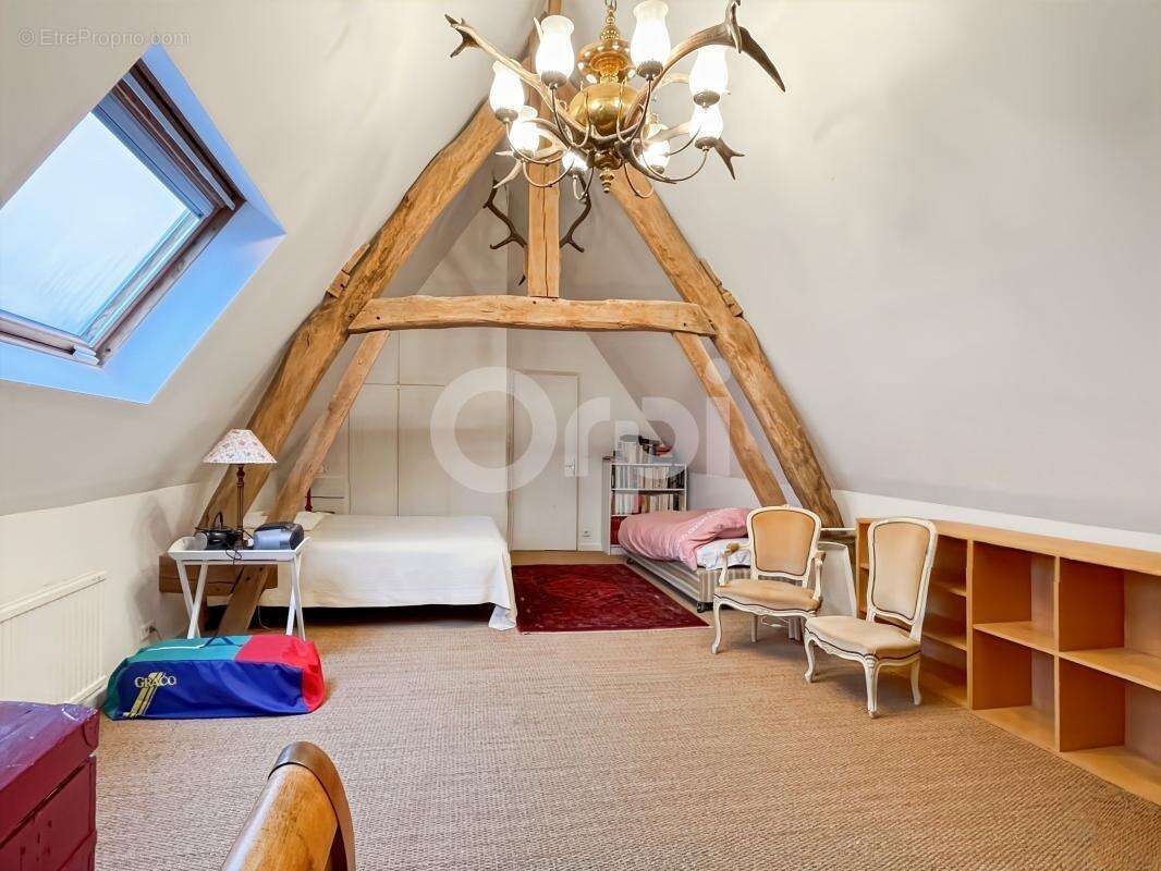Maison à SACQUENVILLE