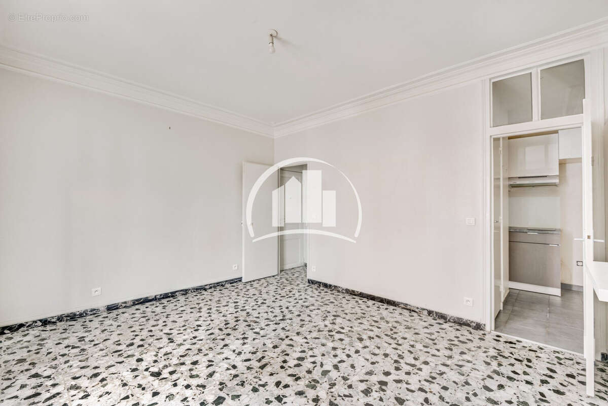 Appartement à PARIS-19E