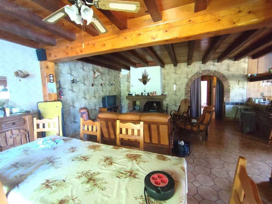 Maison à PUGET-THENIERS