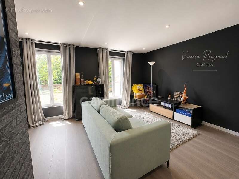 Maison à vendre 7 pièces LA CELLE SAINT CYR (89) - photo 15