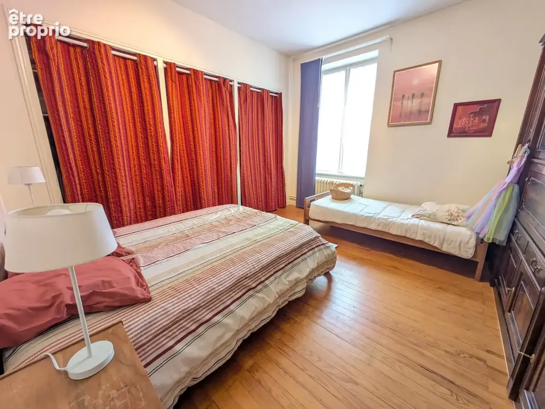Demeure de caractère de 300m2  au cœur d’Aigueperse 6 chambres, dépendances et prestations rares - photo 12