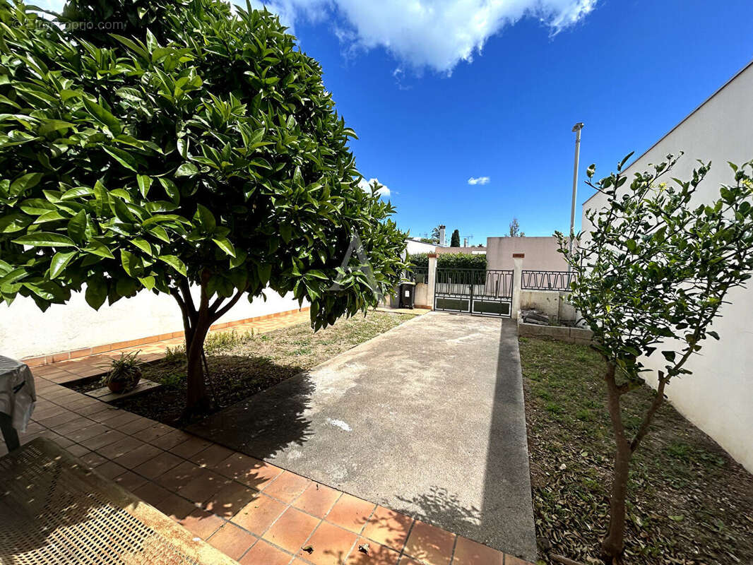 Maison Frontignan 4 pièces 86 m2 avec garage sur un terrain de 274 m² - photo 2