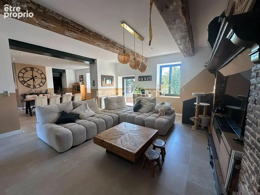 Domaine équestre avec propriété de caractère rénovée - 188m² - 4 chambres - 7 hectares de terrain - ESCLAVELLES - photo 9