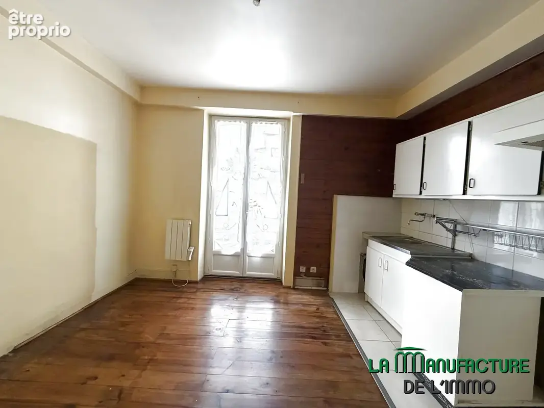 Appartement F3 - 72,58M2 - 2 Caves - Garage - Saint-Etienne/ Bergson - La Terrasse - photo 4