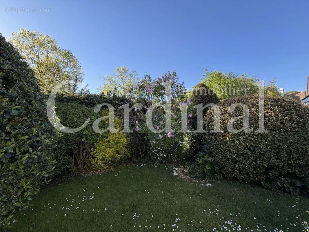 Maison à NOISY-LE-ROI