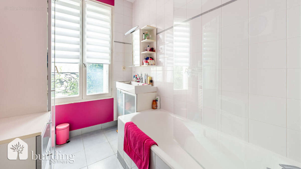 Appartement à LEVALLOIS-PERRET