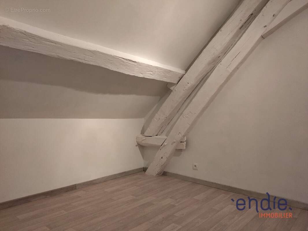 Maison à SAINT-SULPICE