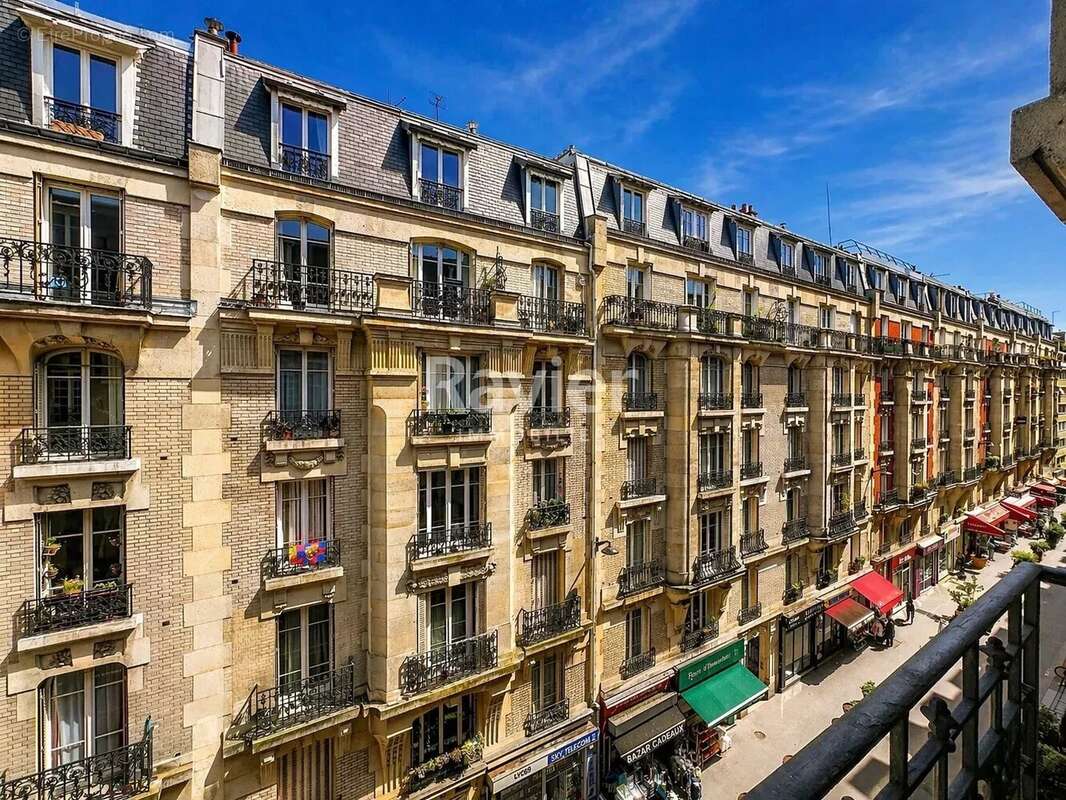 Appartement à PARIS-19E
