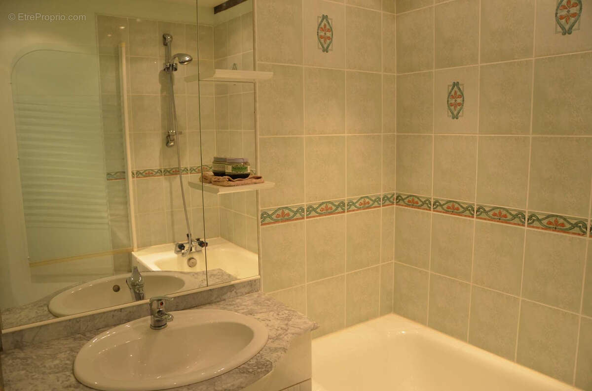 Maison à LE CHATELET