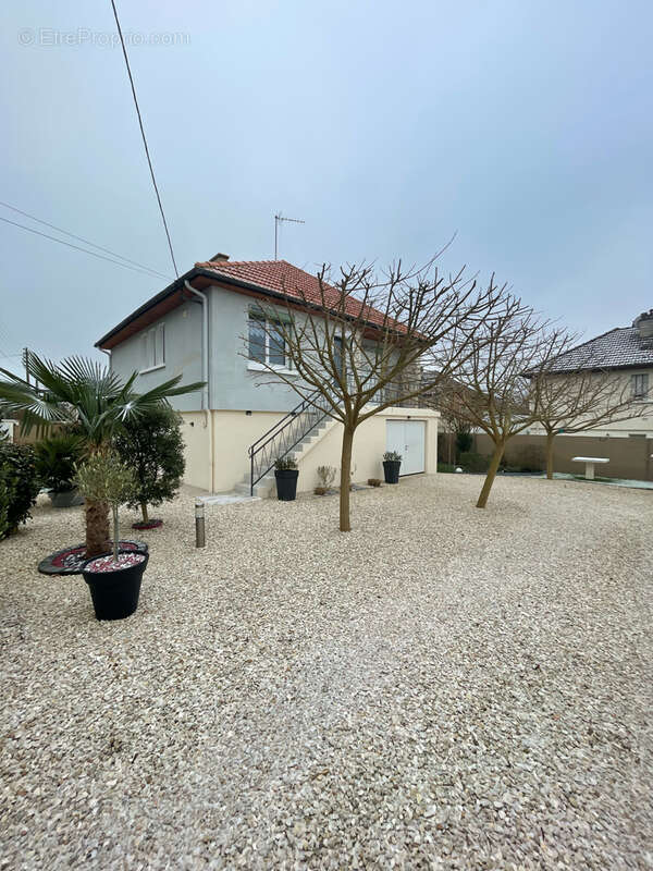 Maison à APPOIGNY