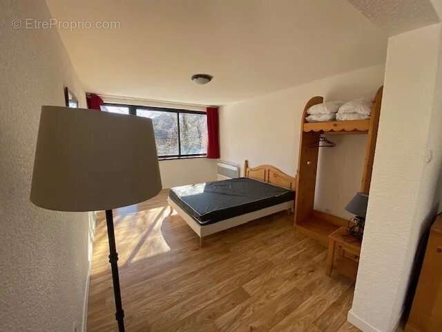 Appartement à COMPAINS