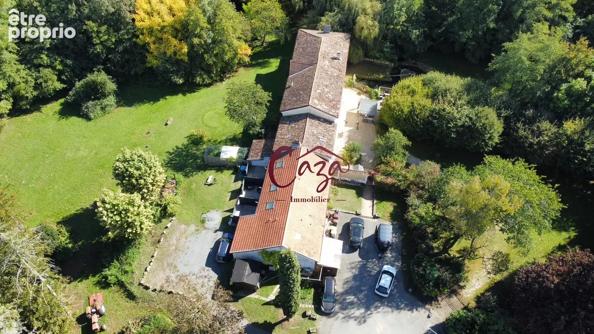 Propriété de 395m² - revenus locatifs - 300m2 à rénover - écuries / boxes - photo 11