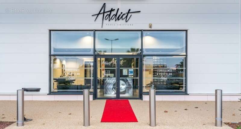 Commerce à LEZIGNAN-CORBIERES