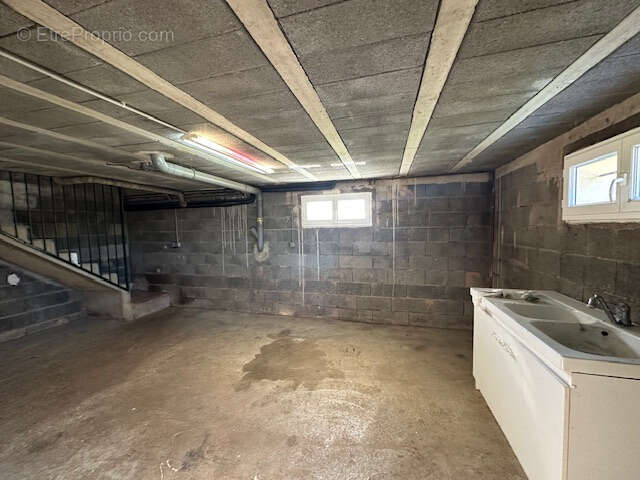 Maison à CHASTELLUX-SUR-CURE