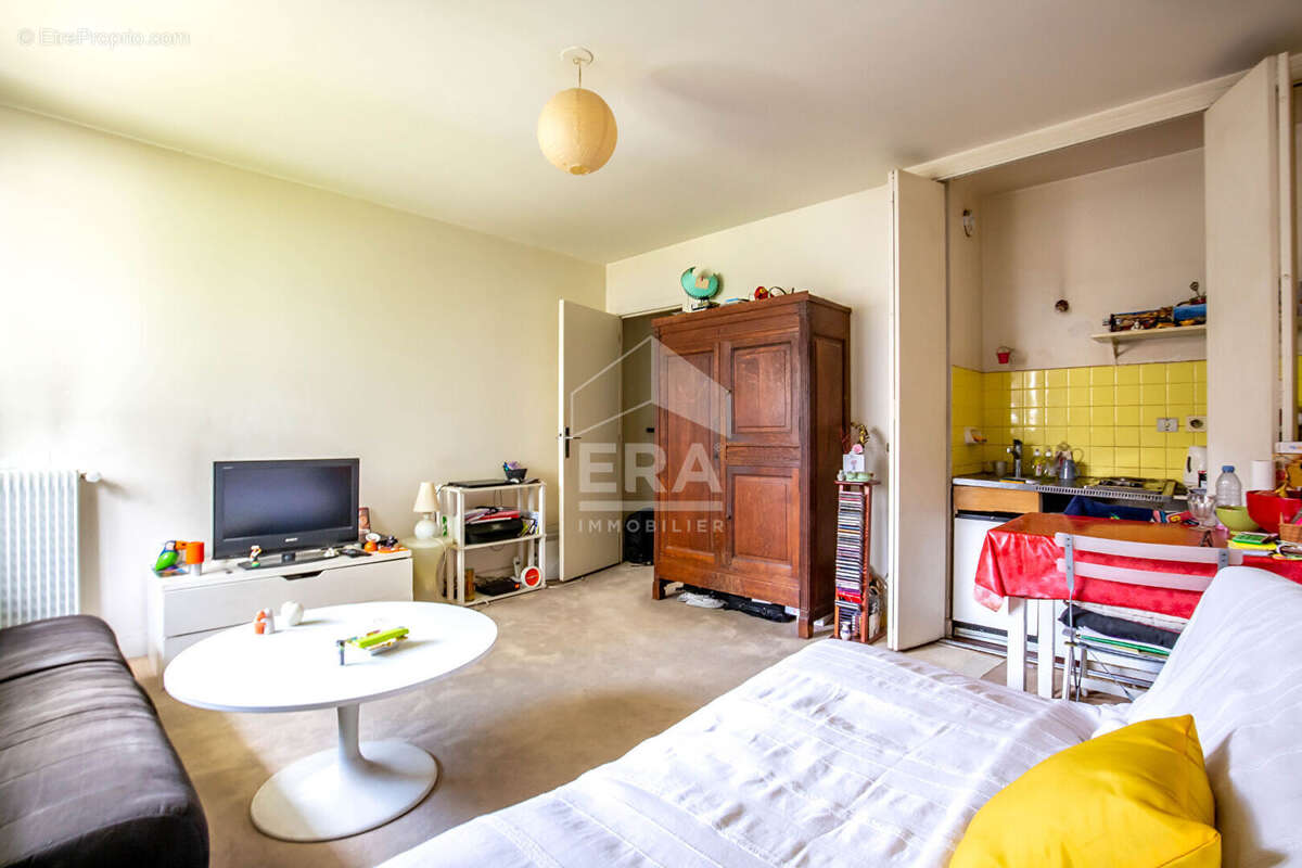 Appartement à PARIS-20E