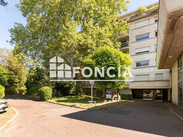 Appartement à BOISSY-SAINT-LEGER