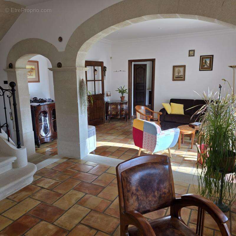 Splendide maison avec 2 logements et piscine - photo 6