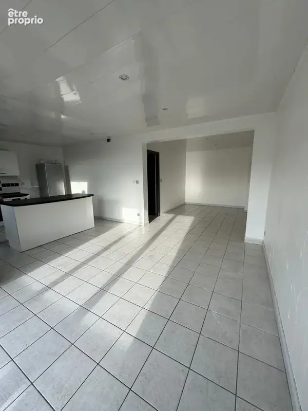À vendre   Appartement 3 pièces de 74 m2 avec terrasse, garage et parkings - photo 11