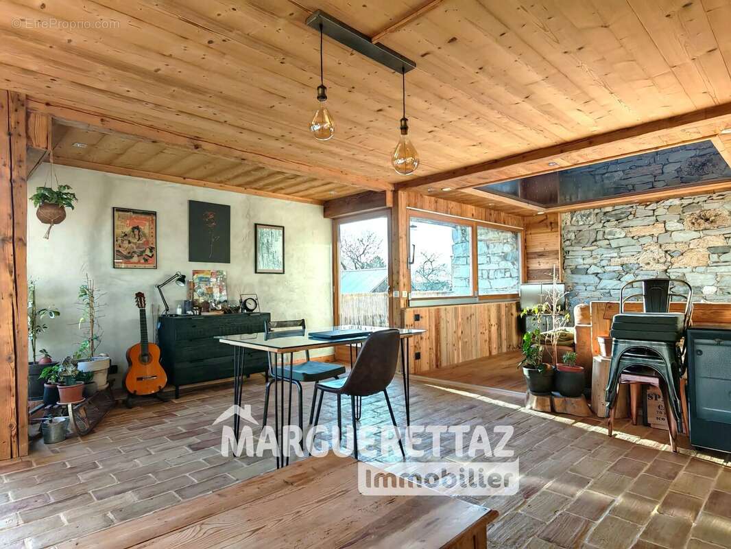 Appartement à VIUZ-EN-SALLAZ