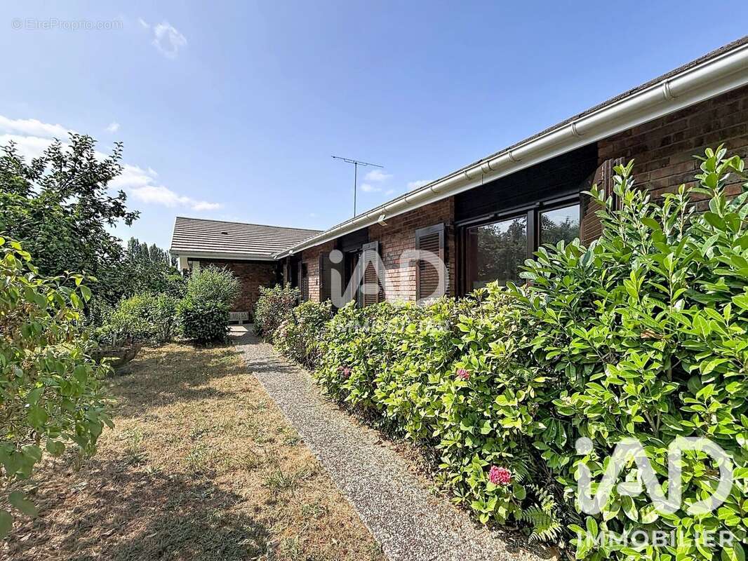 Maison 135 m² à Claye-Souilly  - photo 6