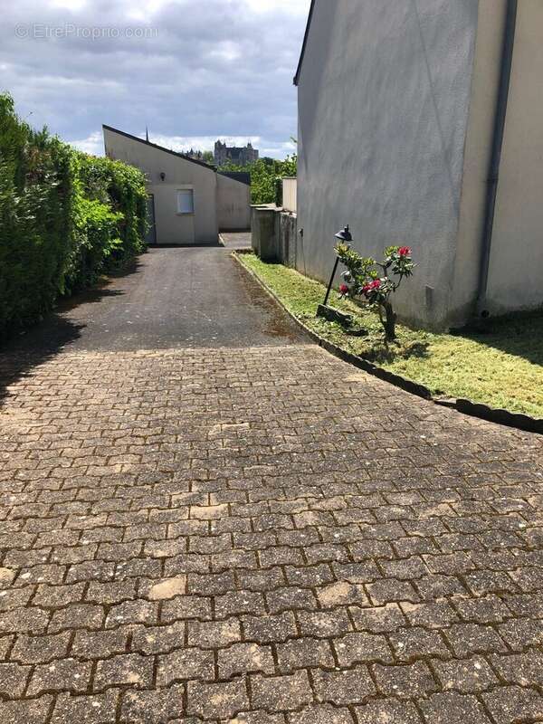 Maison à MONTREUIL-BELLAY