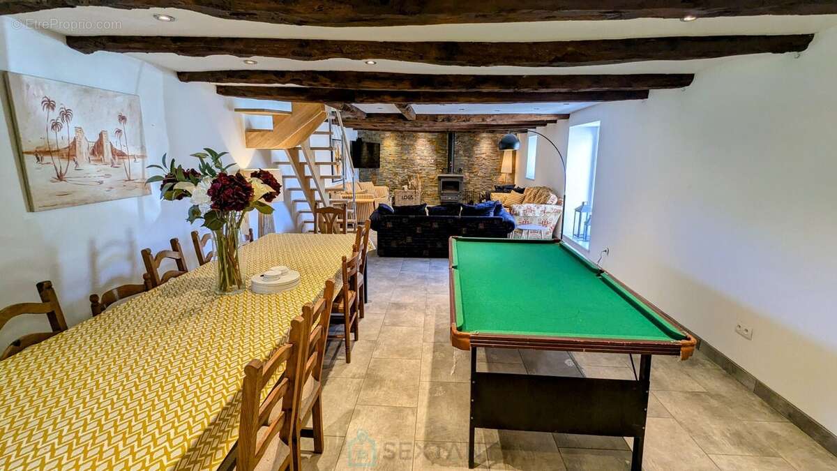 Maison à NOYAL-PONTIVY