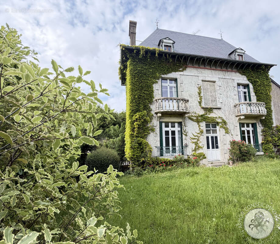 Maison à MATIGNON