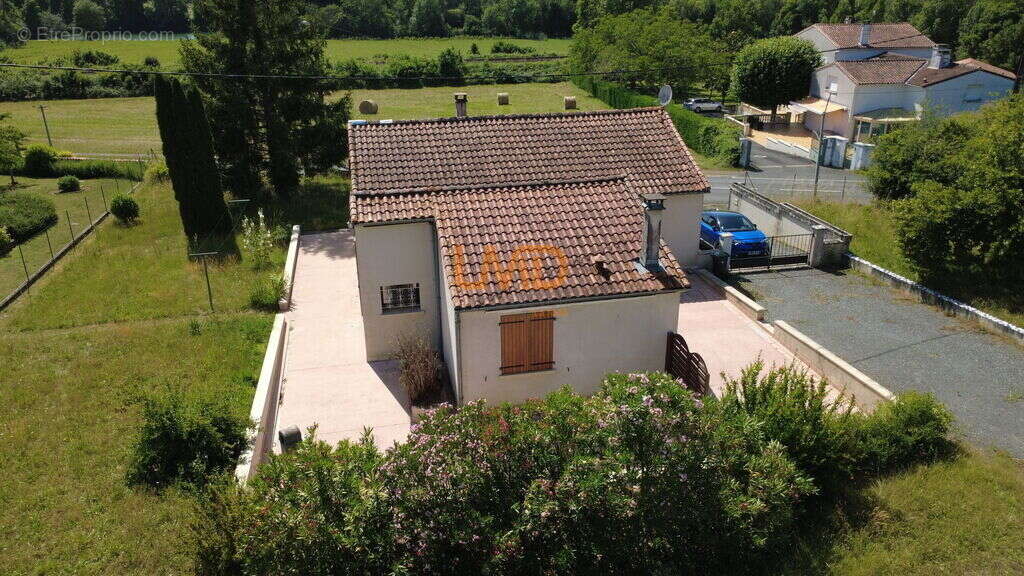 Maison de plain pied Bussac sur Charente - photo 4