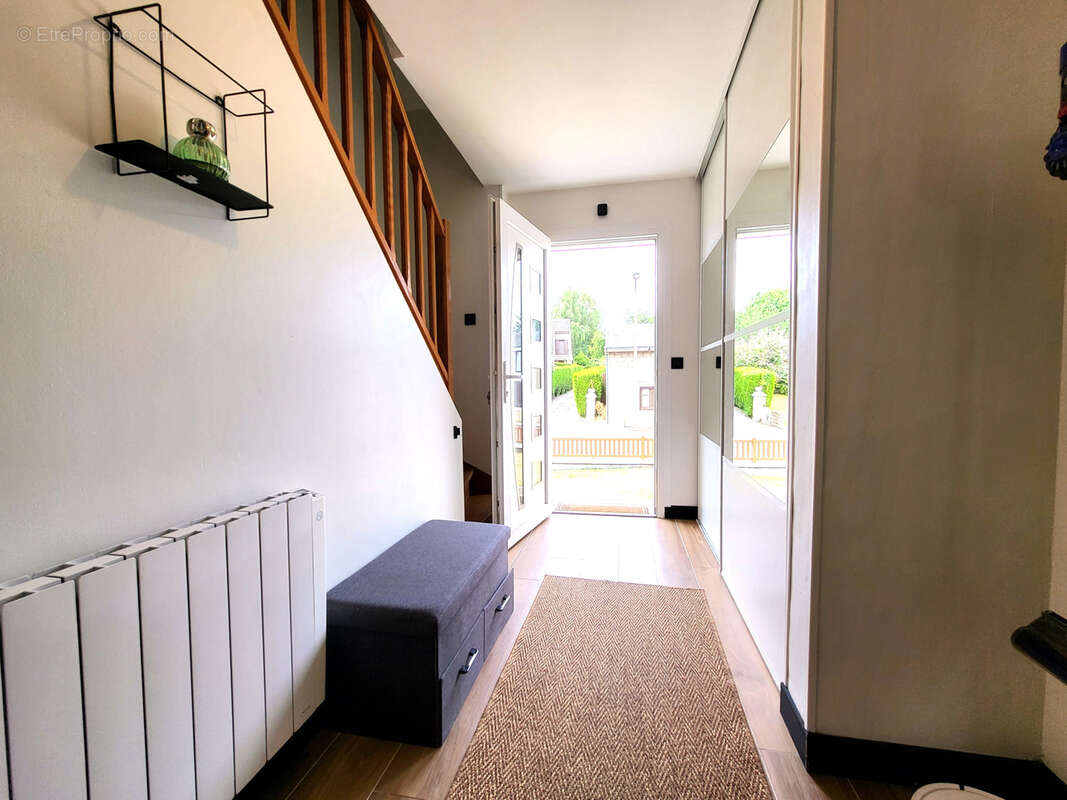 Sur secteur recherché belle maison independante 158m2 tout confort - photo 4