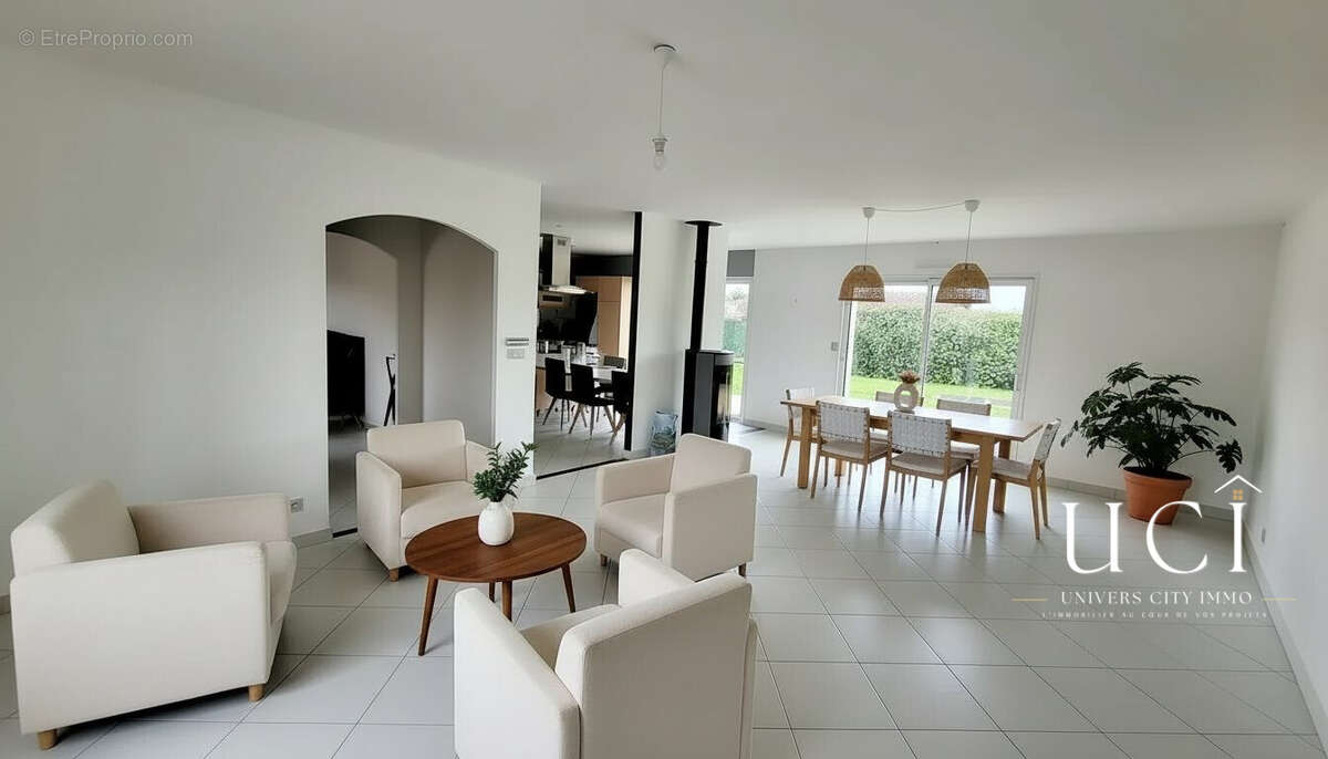 Maison 8 pièces 152 m² à vendre à La Ferriere (85280) - photo 2