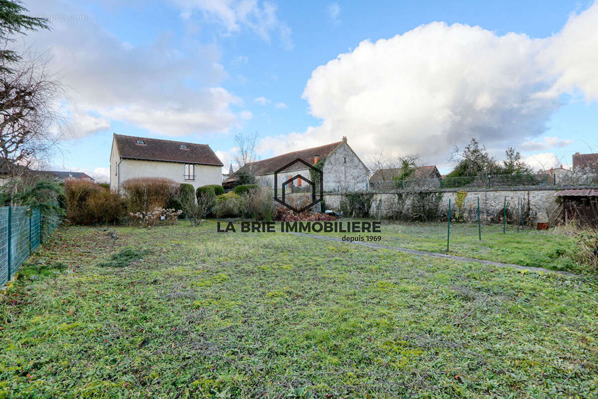 Maison à GRISY-SUISNES